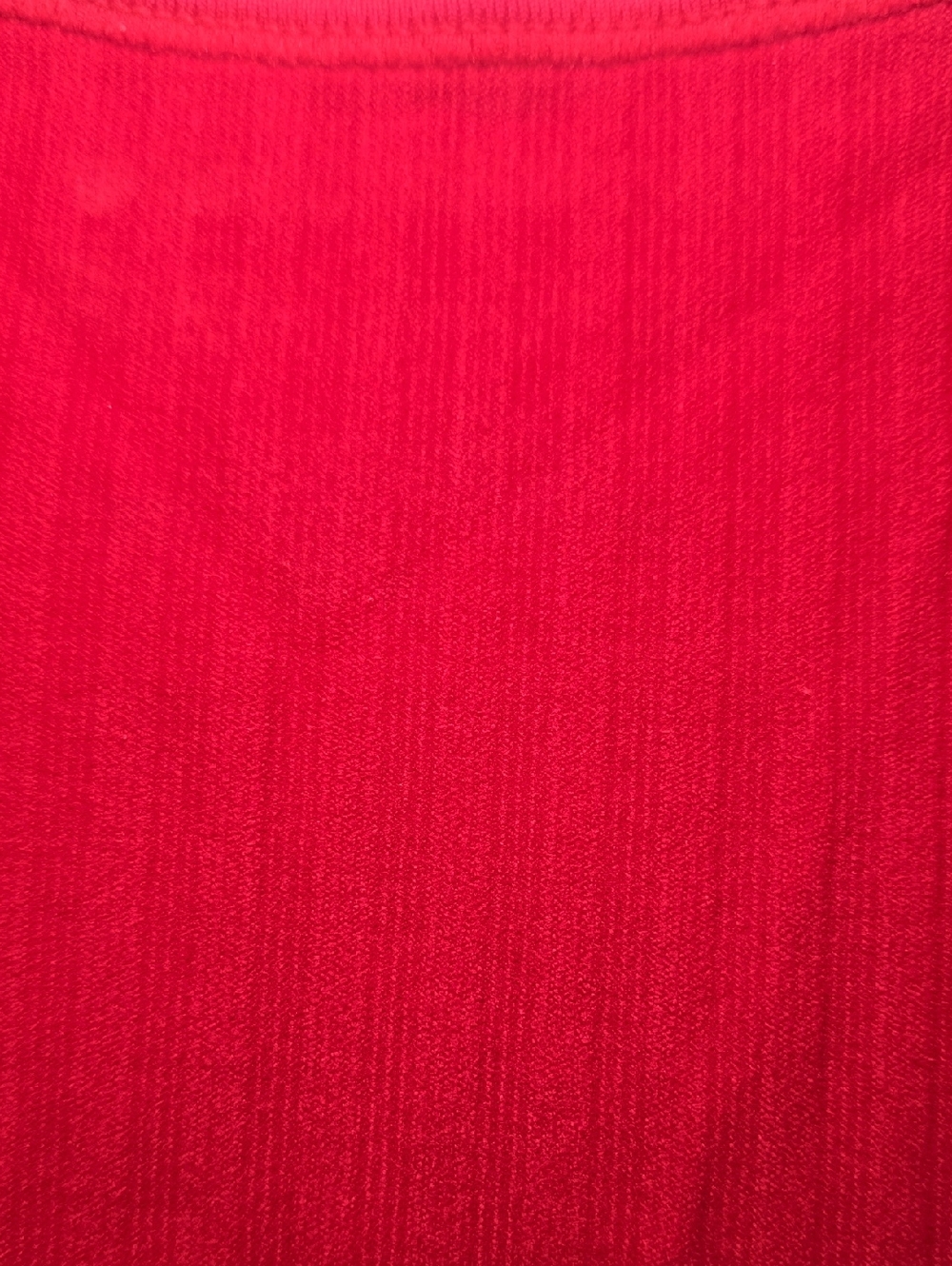 Red Buttoned | BELLA SEAMLESS | Tonal Tank - Picture 3 of 3